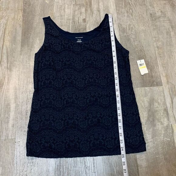 $5 item/ NWT Gf Van Heusen Soft stretchy navy lace front tank top - Picture 5 of 12